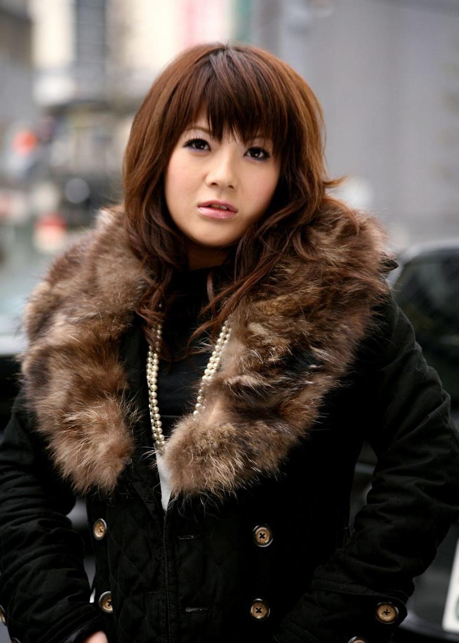 16P Asian slut poses in her street clothes