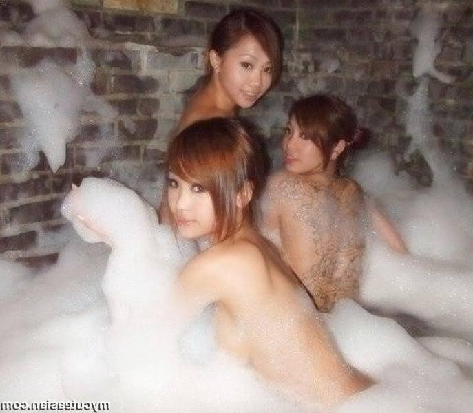 10P Horny Asian teen girlfriends in homemade pix