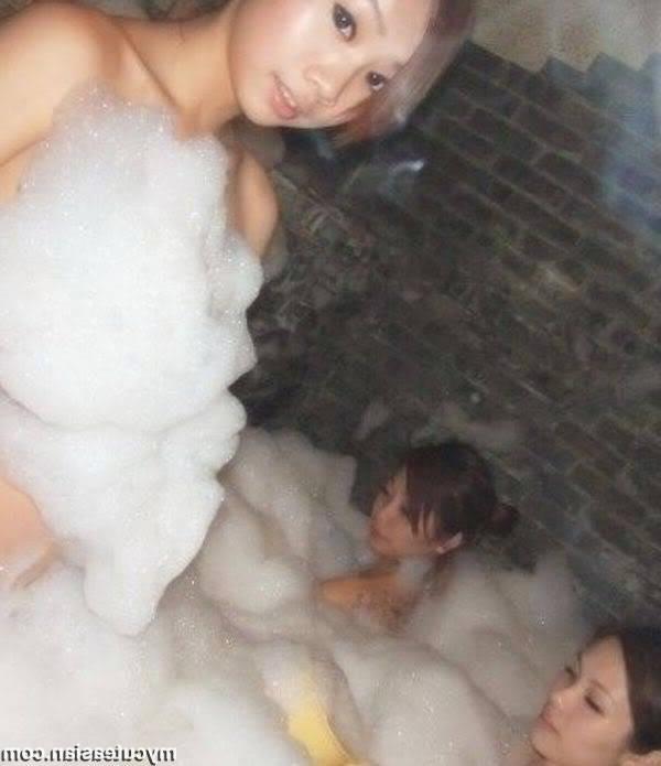 10P Horny Asian teen girlfriends in homemade pix