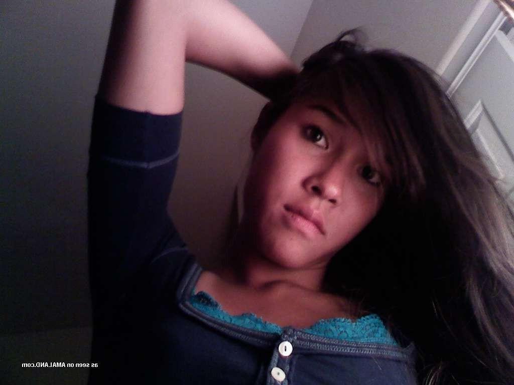 15P Homemade self shooting amateur Asian girlfriend