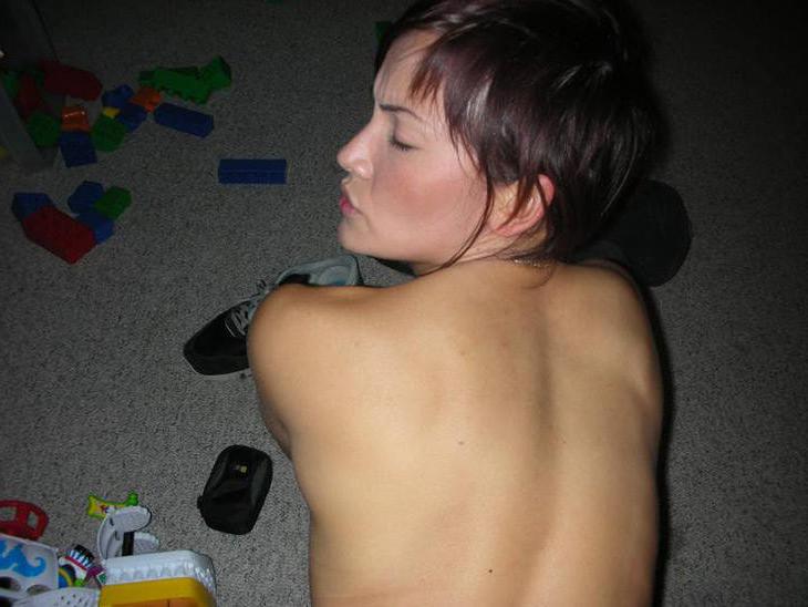 15P Asian girlfriend with huge tattoo gets homemade fuck and facial