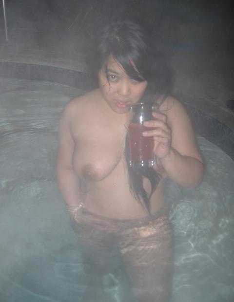 15P Assorted amateur Asian teen girlfriends in homemade snapshots