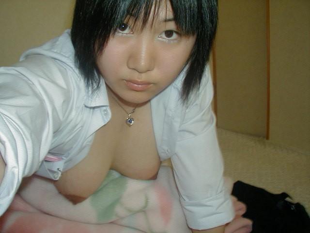 15P Assorted cute teen Asian homemade pix collection