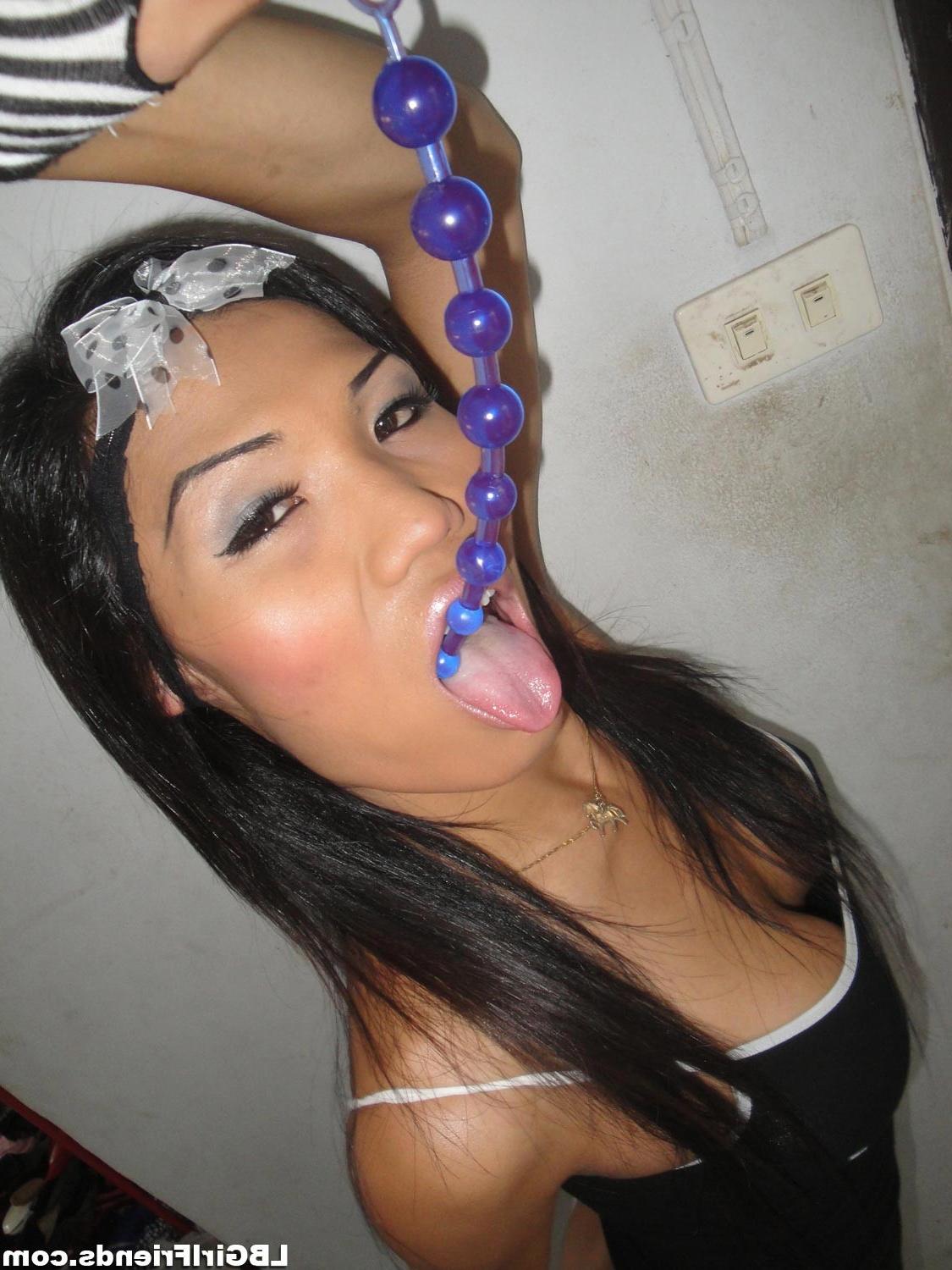 16P Beautiful asian ladyboy shemale with anal beads