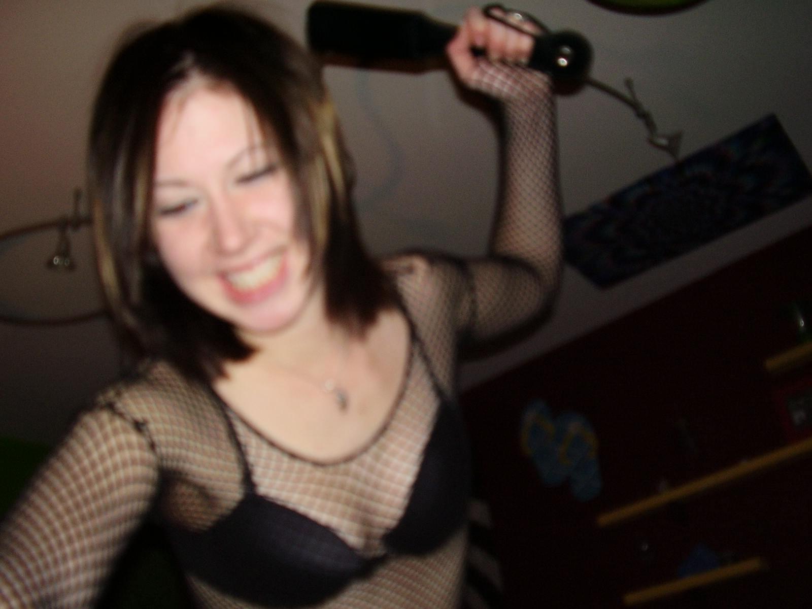 12P Very naughty very horny emo girl