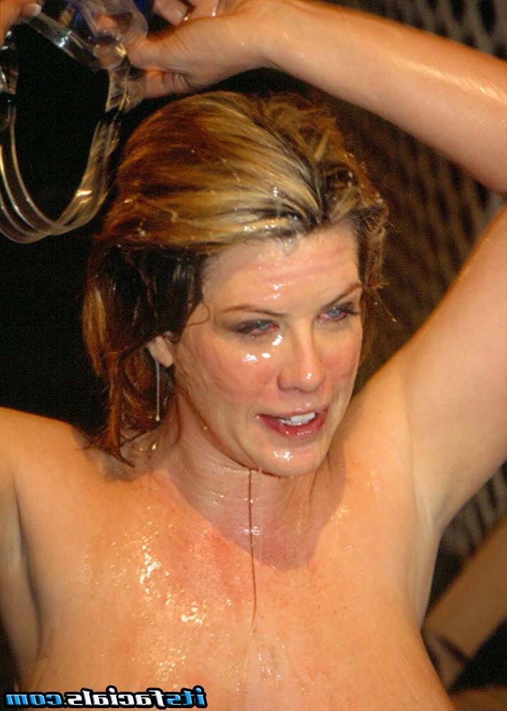 16P Bitch big boobs gangbanged in facials sex