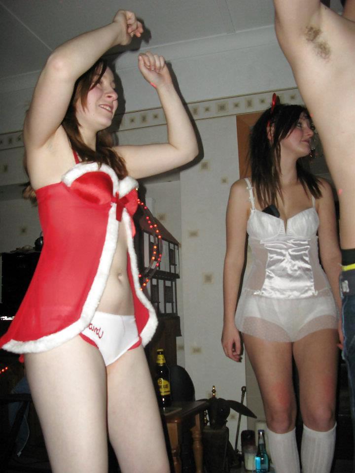 10P Iam her step daddy :P xxx