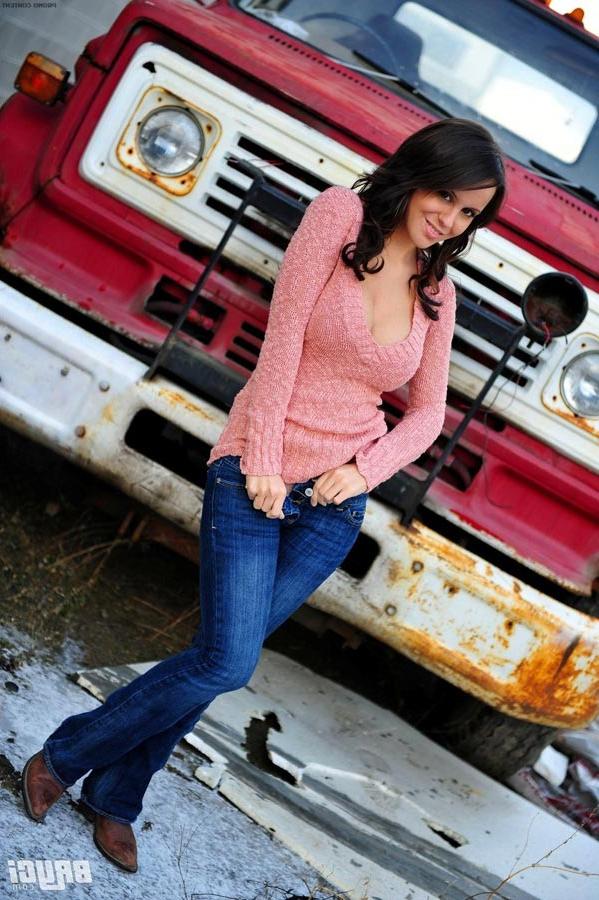 15P Bryci beautiful brunette stripping off by an old truck