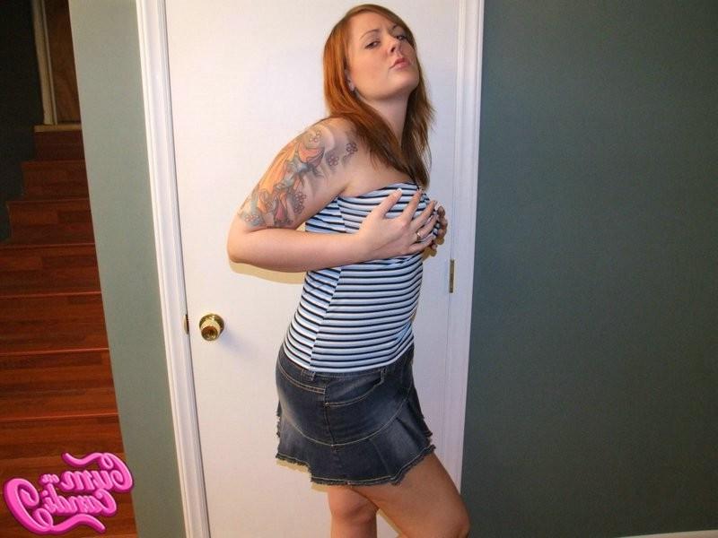 15P plump candi with a full round ass