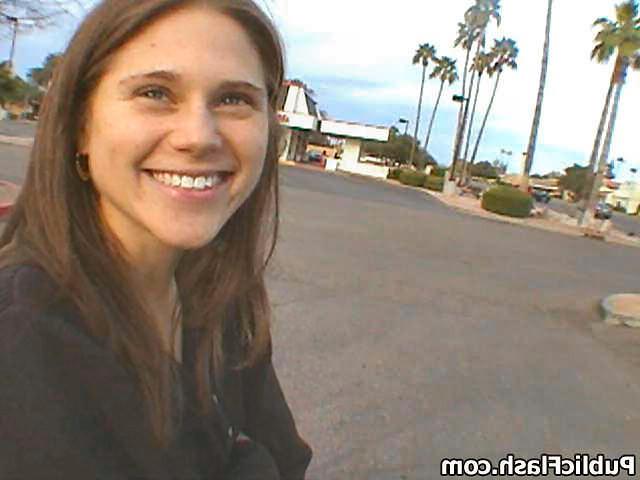 16P Cute Lil Bare Ass Flashed for Guys at Strip Mall