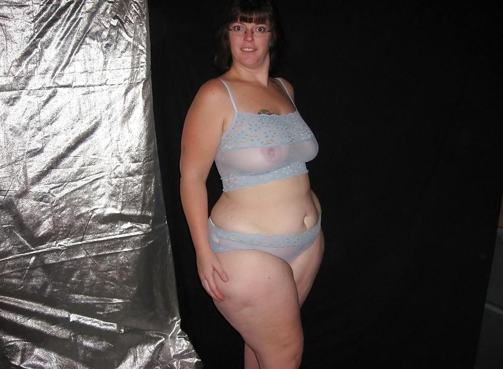 12P Big Booty Mature!!!
