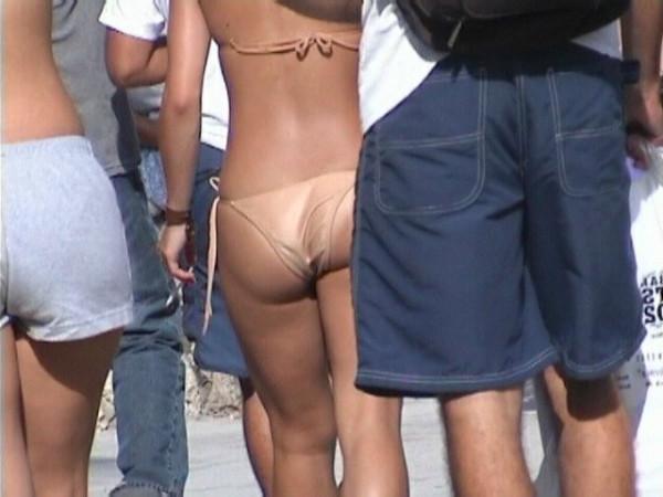 16P Sneaky south beach public ass shots