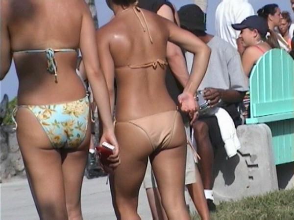 16P Sneaky south beach public ass shots