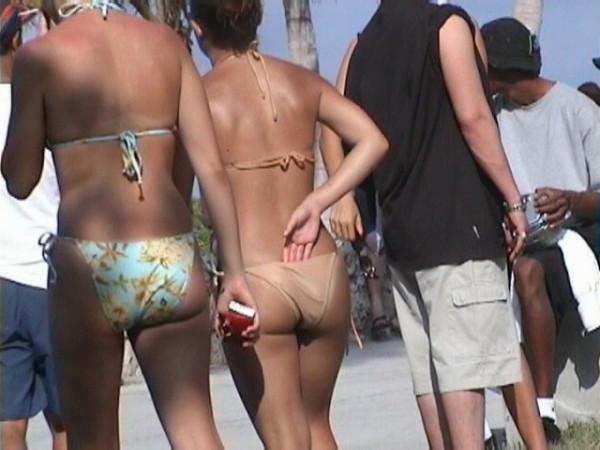 16P Sneaky south beach public ass shots