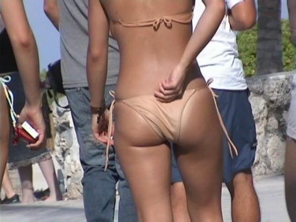 16P Sneaky south beach public ass shots