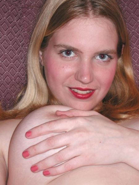 16P Plump blonde teen in pantyhose
