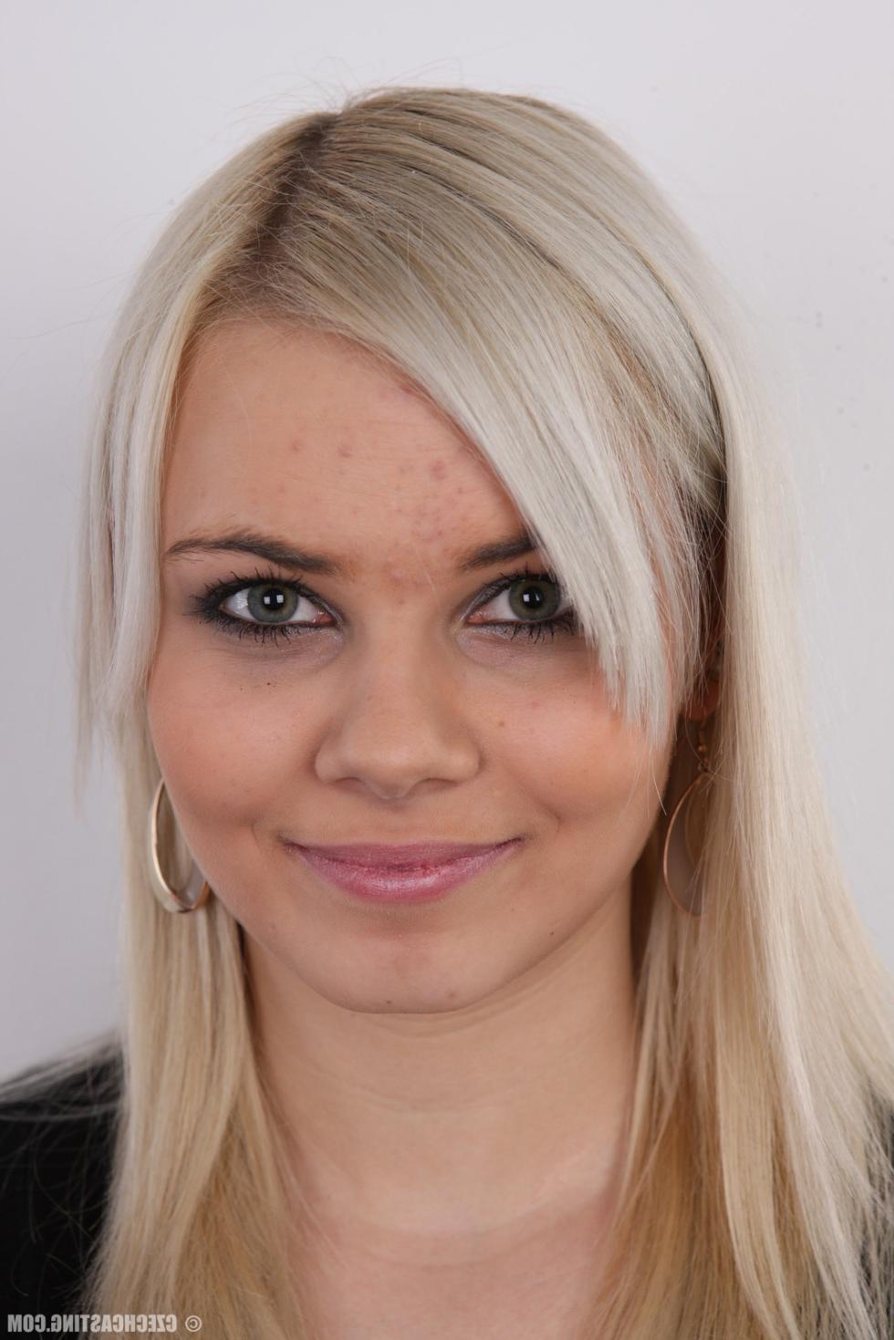 15P Cute blonde teen in casting nude pics