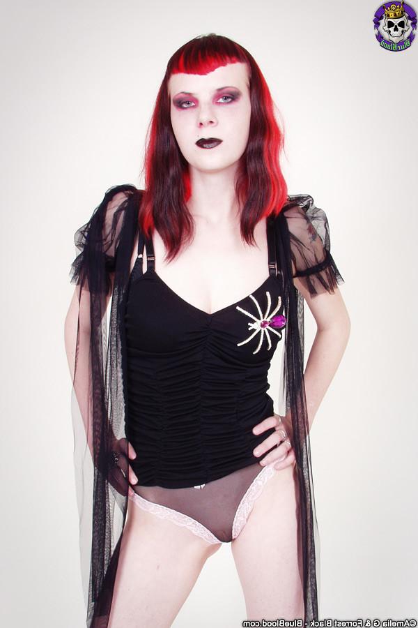 15P Ghostly Goth Szandora Shaved Bare and Undressed