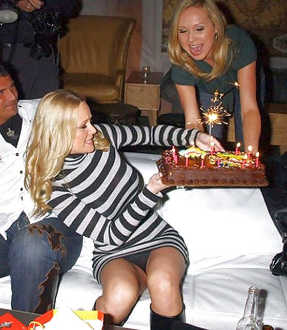 25P Celebrity upskirt DB nip slips Ect...........