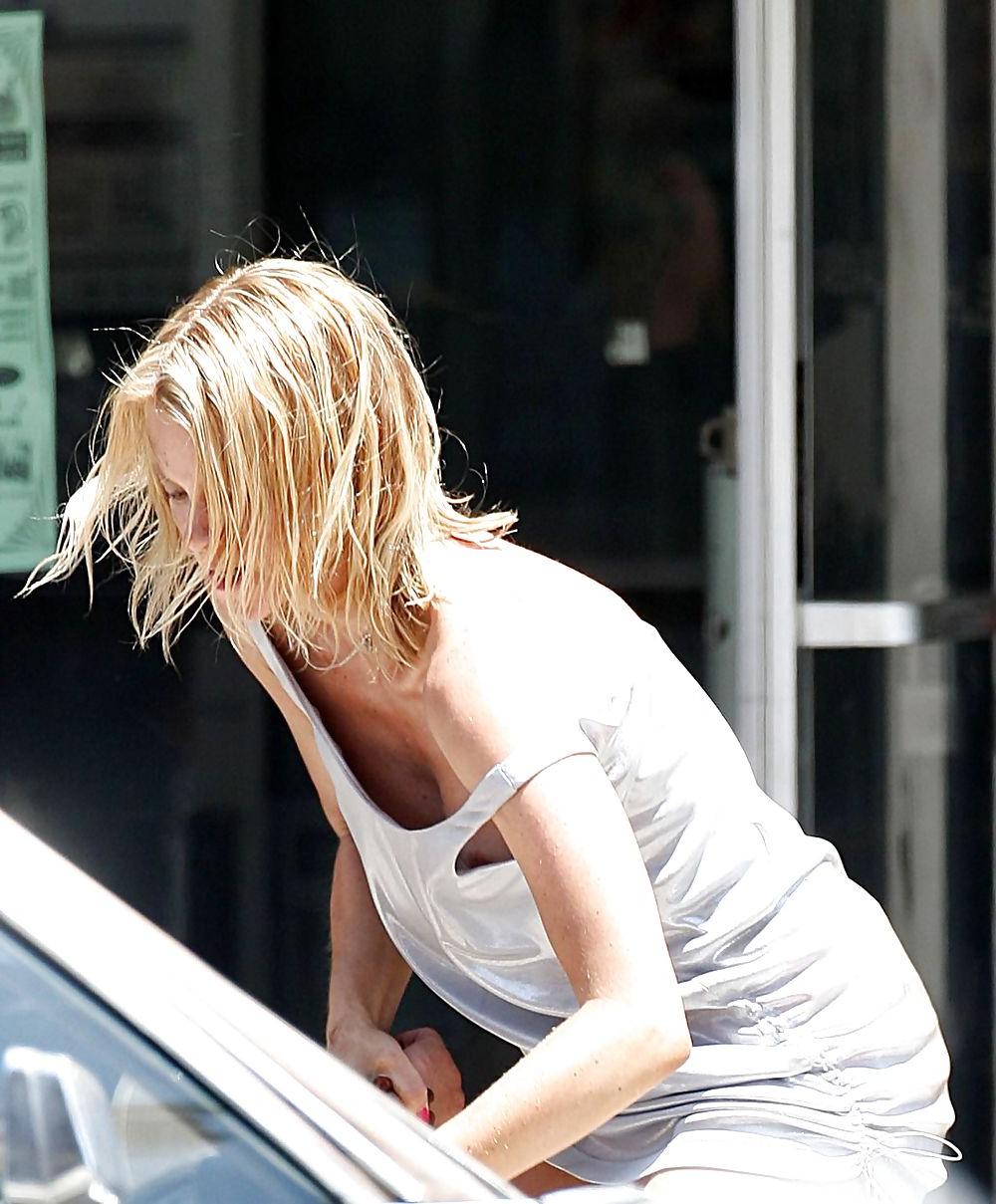 25P Celebrity upskirt DB nip slips Ect...........