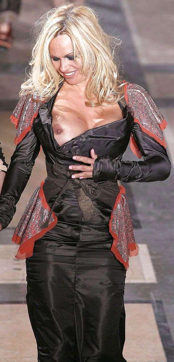 25P Celebrity upskirt DB nip slips Ect...........
