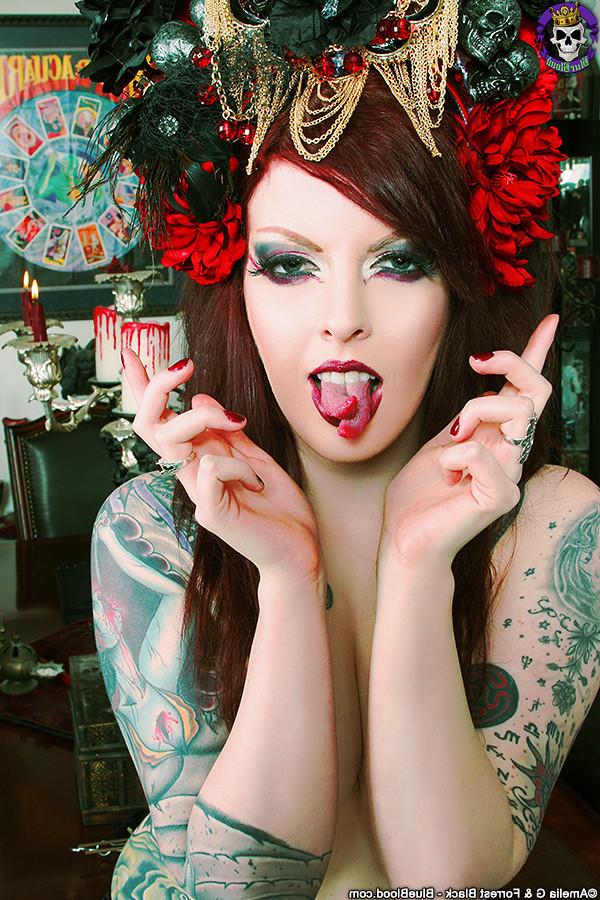15P Evil tattooed redhead doing enchanting sex ritual