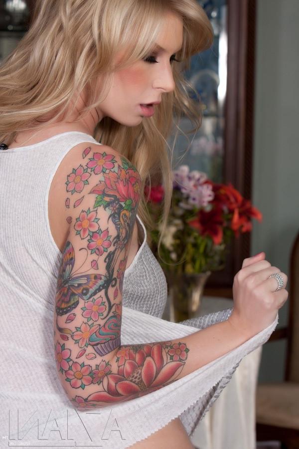 15P Stunning blonde, Brooke Banner, is wearing nothing but her sexy t-shirt and red 