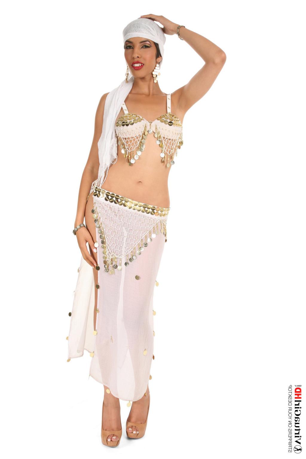 15P Stop watching pictures and get Jasmine Arabia stripping on your desktop