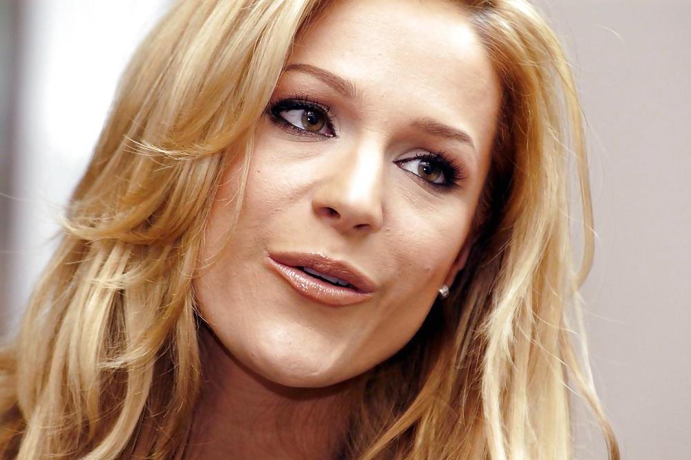 25P German Hit Music Queen Michelle