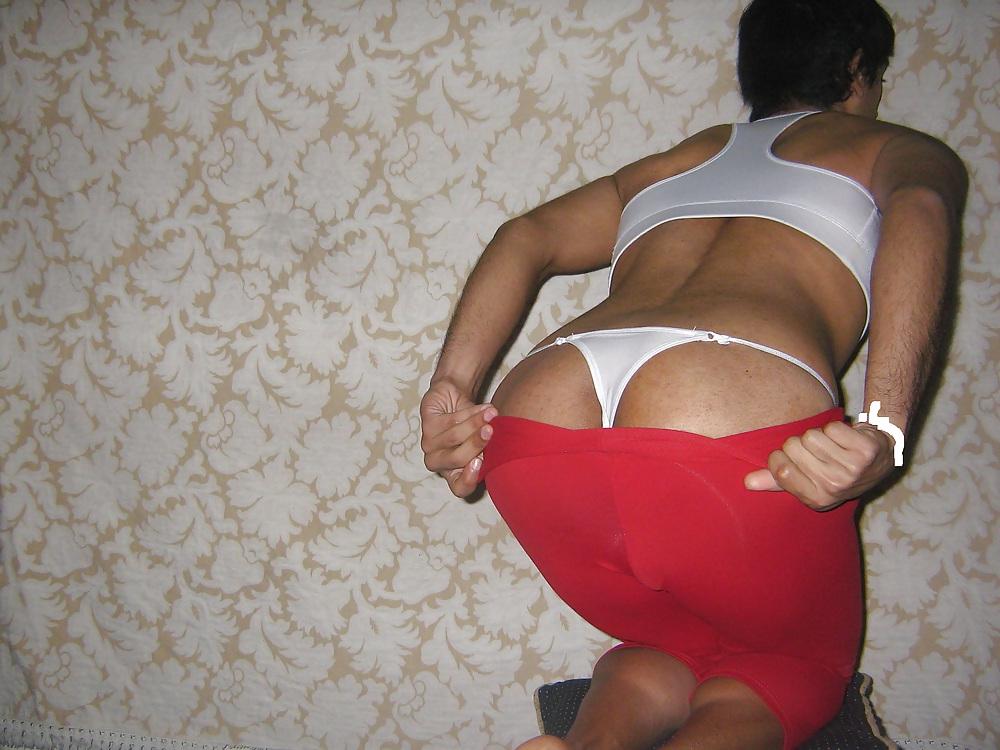 14P Lanacd-colita pulposa en el gym-crossdresser