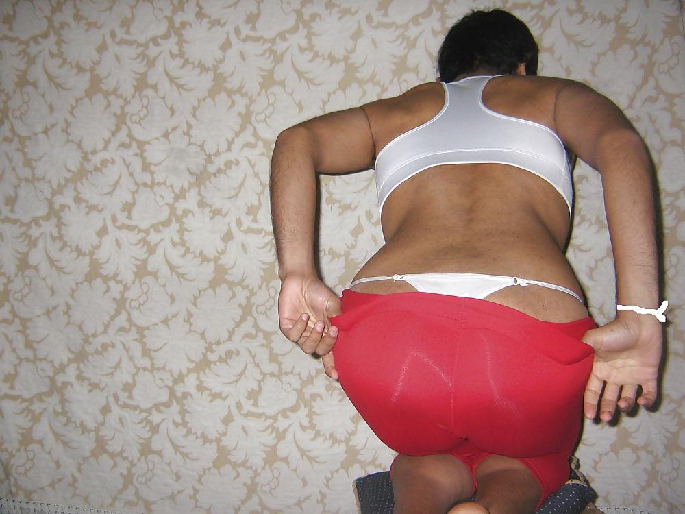 14P Lanacd-colita pulposa en el gym-crossdresser