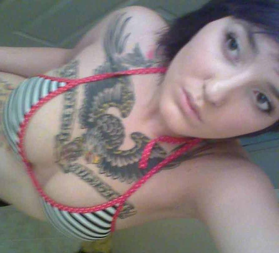 12P Emo girls love to tease and strip