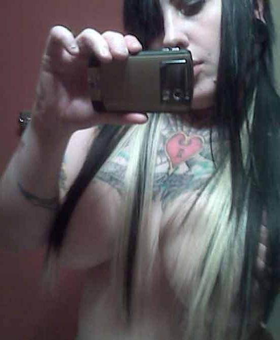 12P Emo girls love to tease and strip