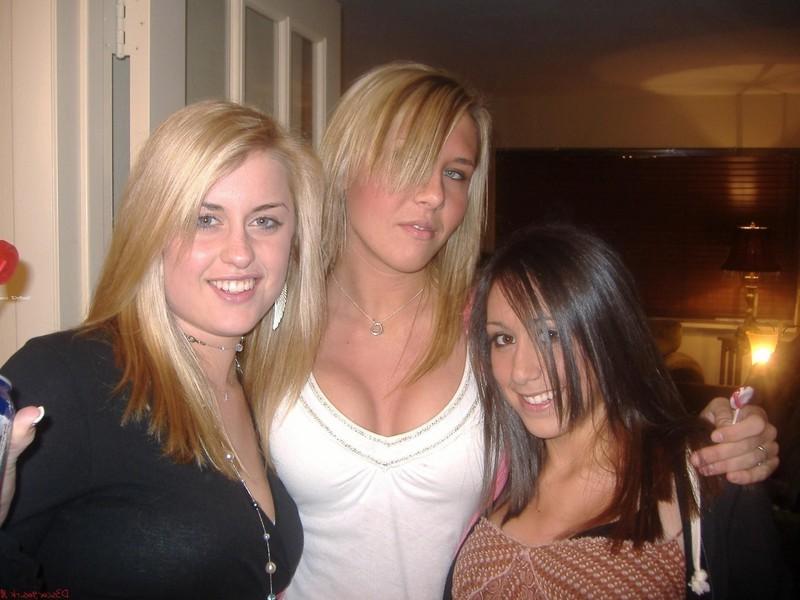 15P Homemade nude teen pics