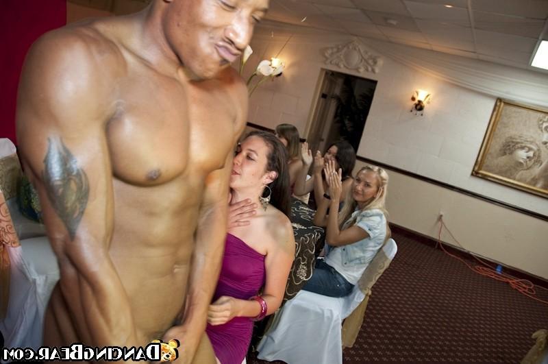 16P Super hot real college babes go wild after a beer bong party