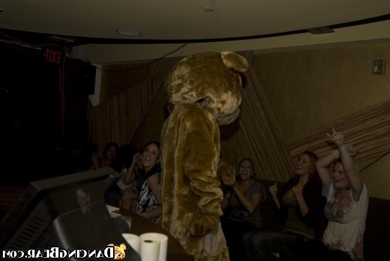 16P Crazy club babes getting penetrated by nasty dudes at party