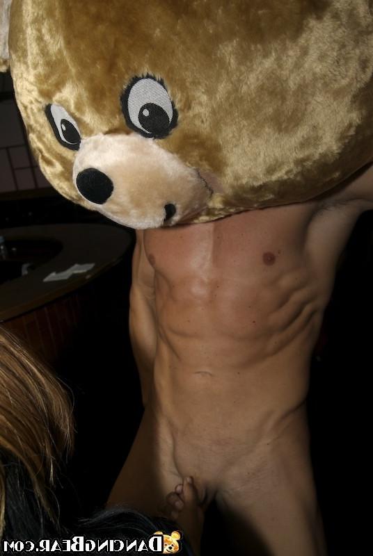 16P Crazy club babes getting penetrated by nasty dudes at party