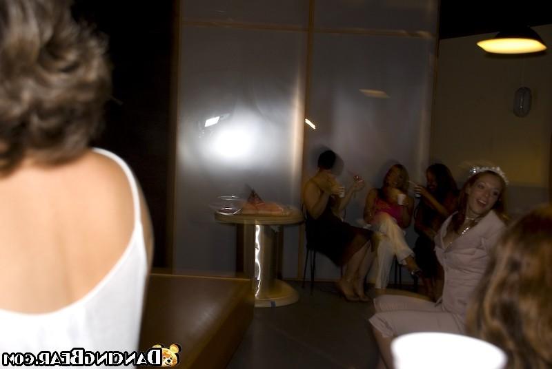 16P Super hot real college babes go wild after a beer bong party