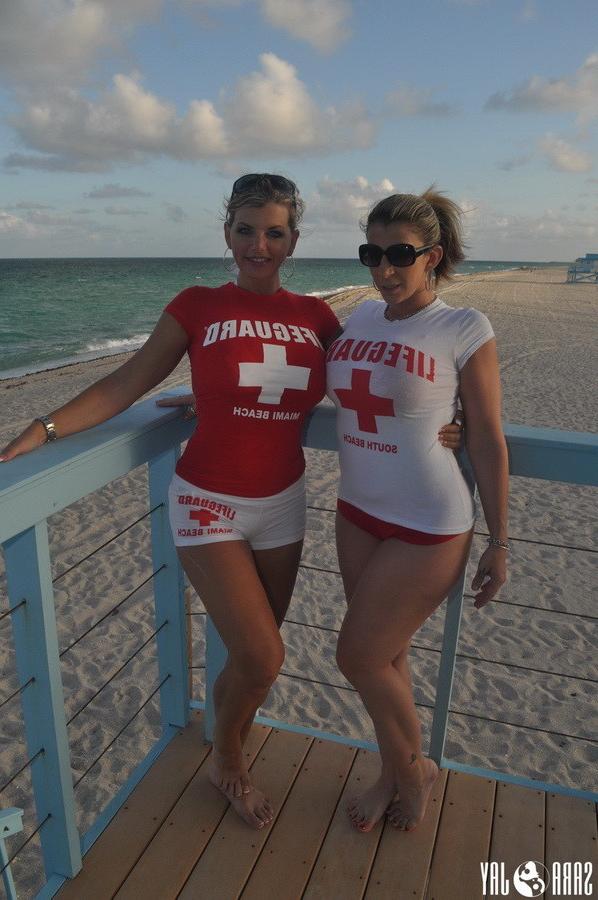 12P Busty Blondes Sara Jay &amp;amp; Vicky Vette Are Hot LifeGuards