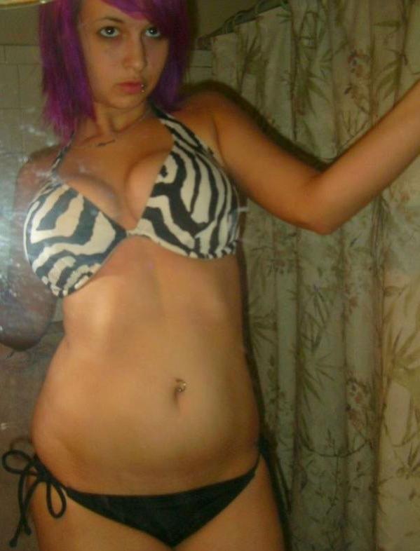 15P Simply hot and playful emo chicks