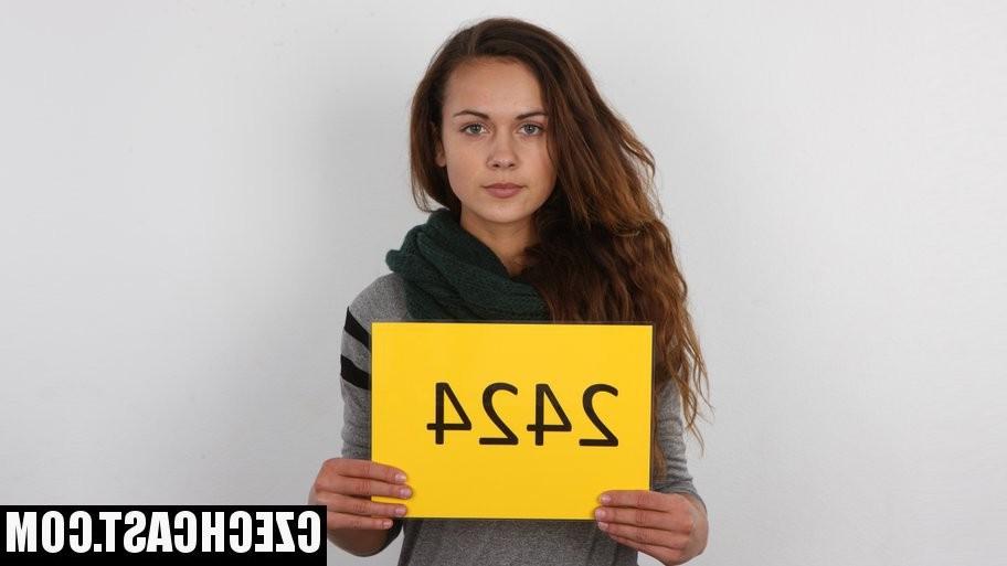 12P Very hot Czech girl and her porn casting audition
