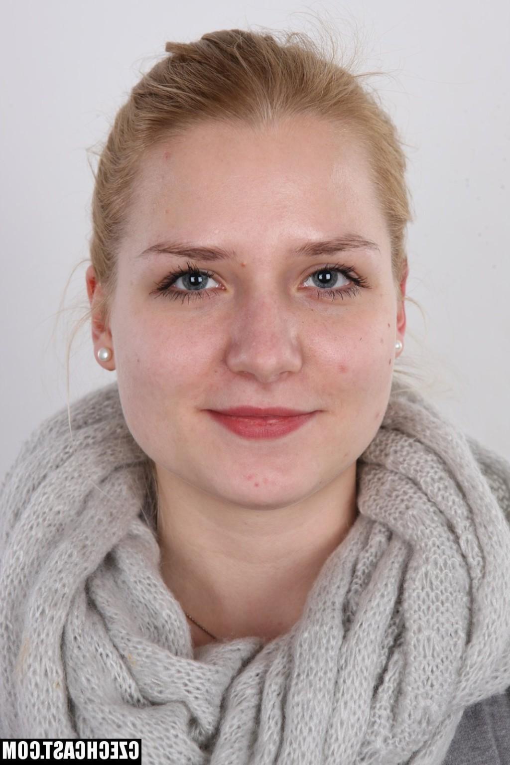 12P Sexy Czech girl and her first porn casting audition