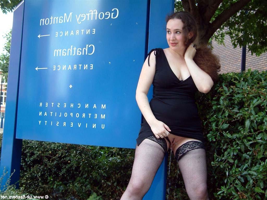 15P Nimue Allens public pissing and flashing