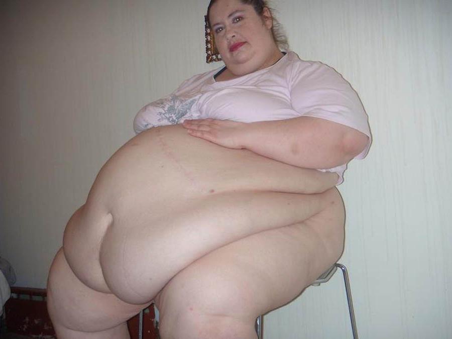 15P very fat mature ladies poser