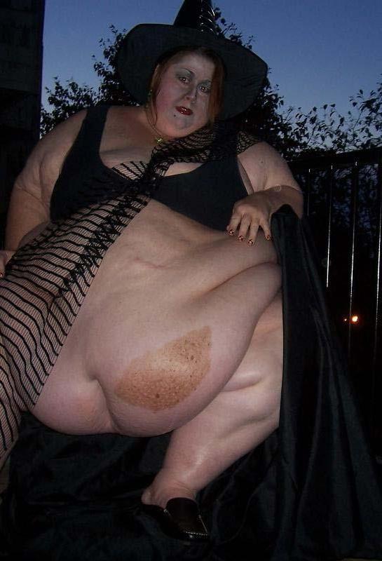 20P Super sized ladies