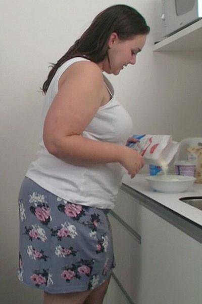 12P His BBW fuck buddy lets him rub cream on her tits before they have intensely aro