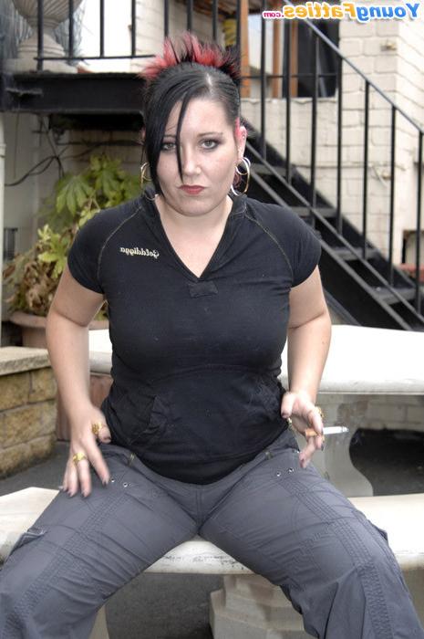 11P Teenage fatty spreads her smooth snatch outdoors