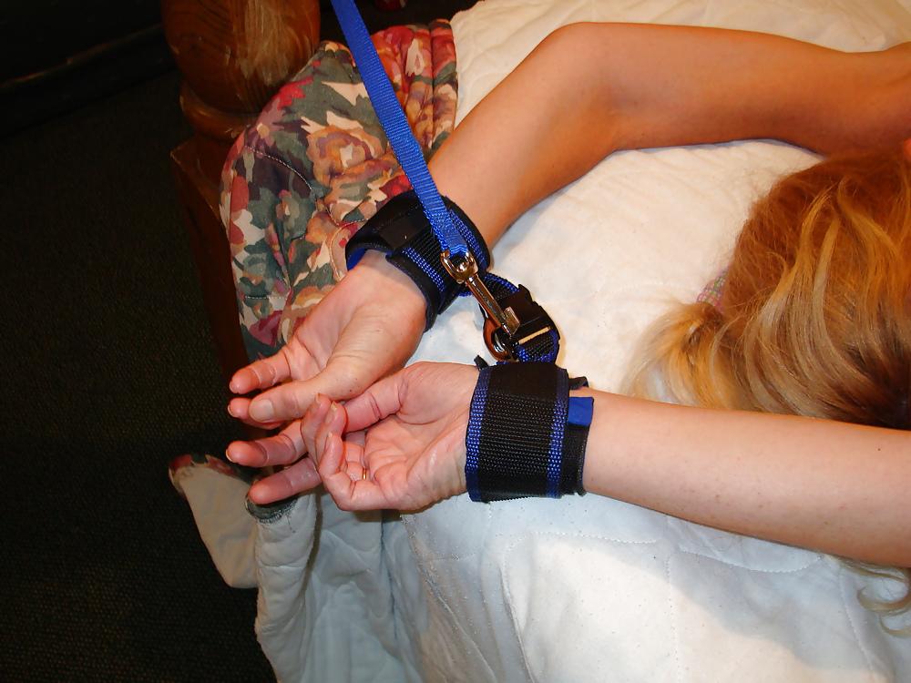 25P My Blonde Wife Gets used and Creampied By Black Man.