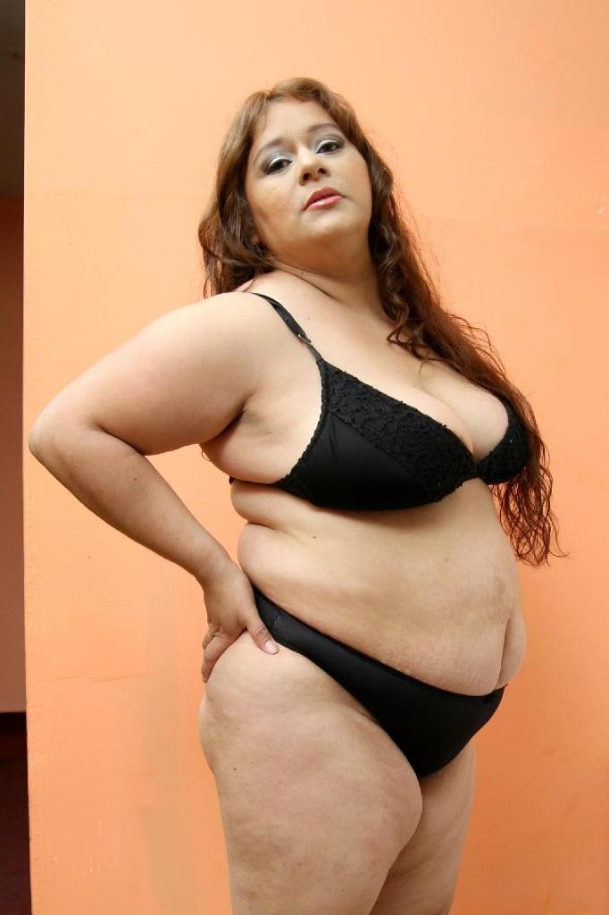 20P Cock loving horny plump babe recieves heavy pussy drilling