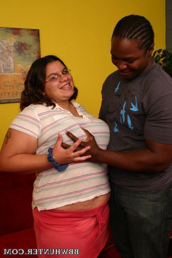 20P Horny bigtit bbw loves to suck and hump a black hard cock